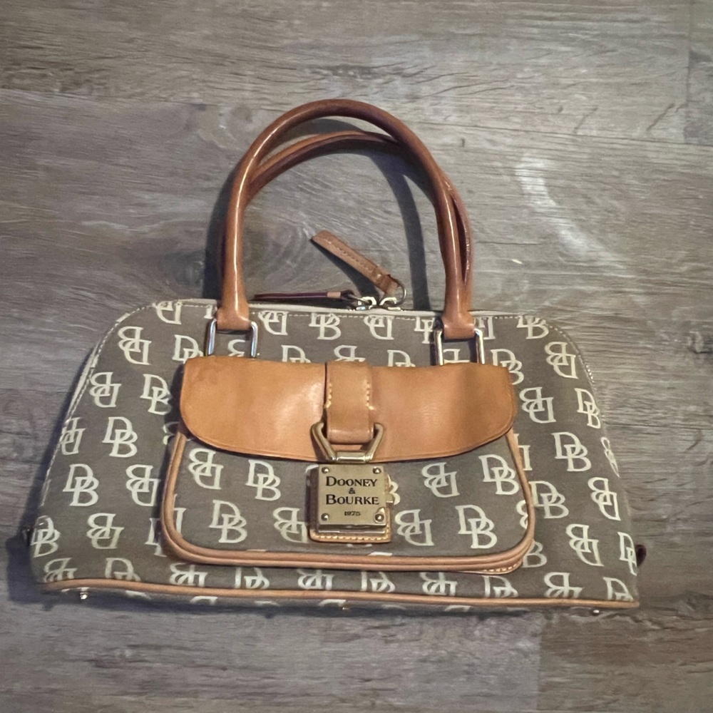 Vintage Y2K Dooney & Bourke
